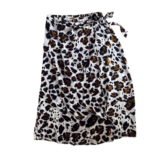 ANIMAL PRINT WRAPPED SKIRT - Picture 4 of 4
